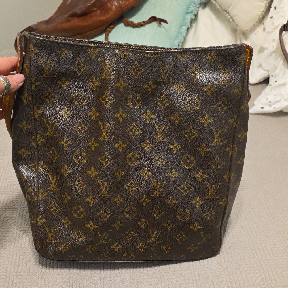Louis Vuitton Looping Shoulder Bag